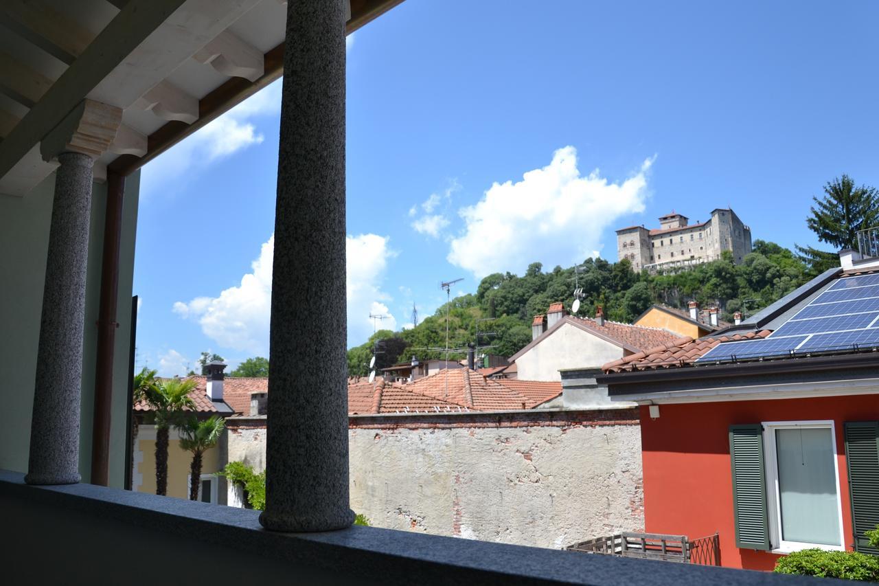 Hotel Ponti Angera Buitenkant foto