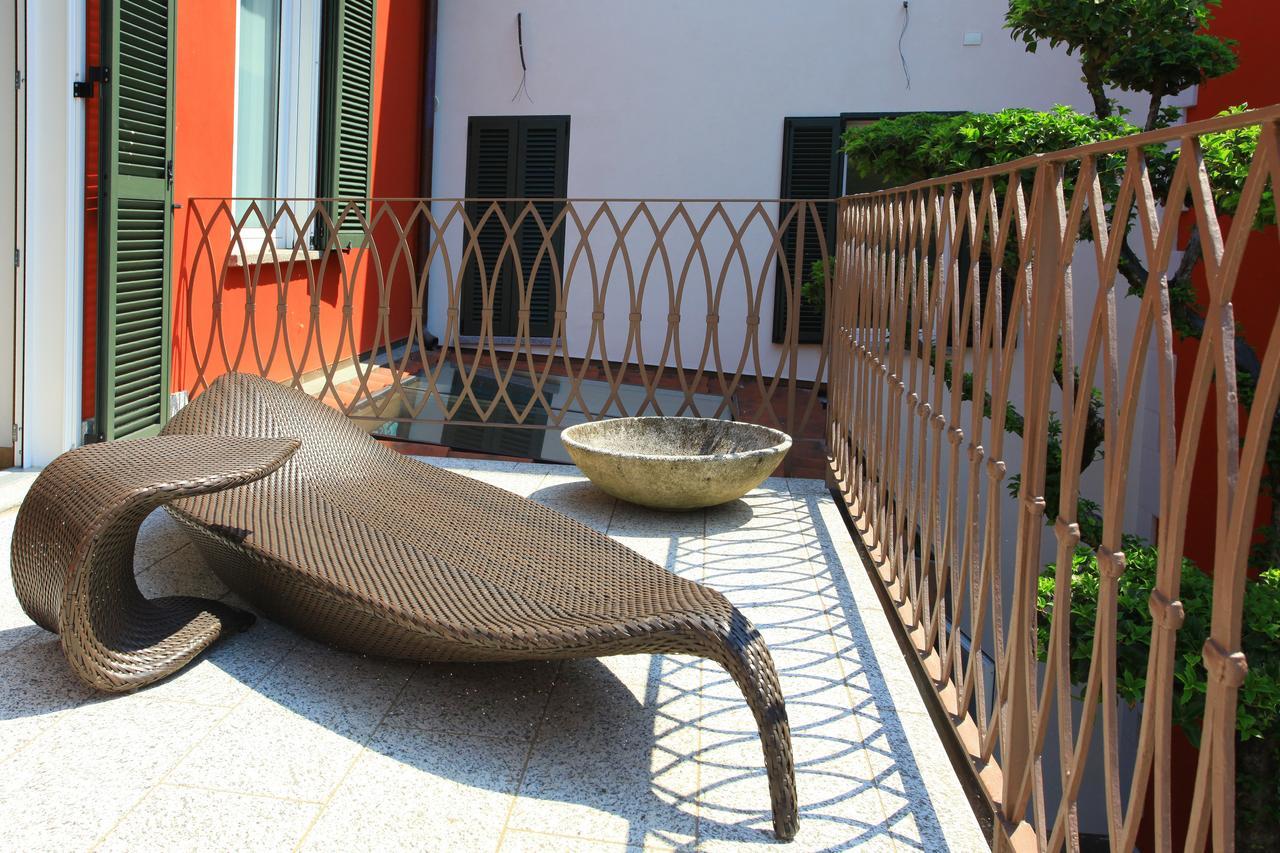 Hotel Ponti Angera Buitenkant foto
